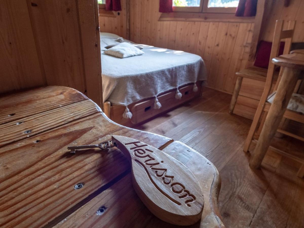 Les Cabanes De Labrousse Saint-Julien-Labrousse Eksteriør billede